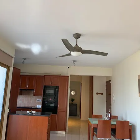 Seascape * لارنكا