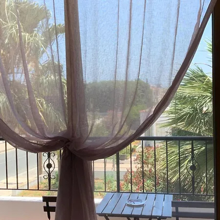 Seascape * لارنكا