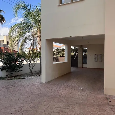 Seascape لارنكا